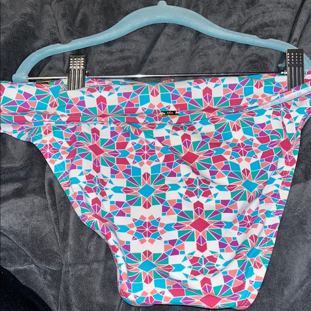 Prettiest print bikini by Sofia by Vix - Picture 5 of 8